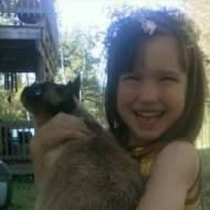 Meet your Posher, Cloe